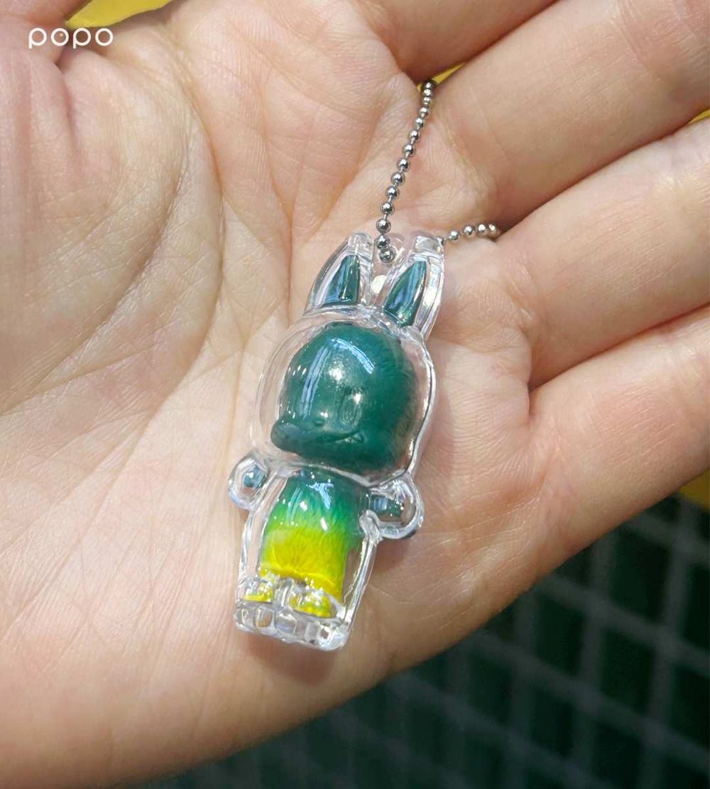 龜記跟泡泡瑪特LABUBU聯名了！抱龜殼LABUBU外帶杯、貼紙萌翻必收藏，還有限定公仔要買！-8