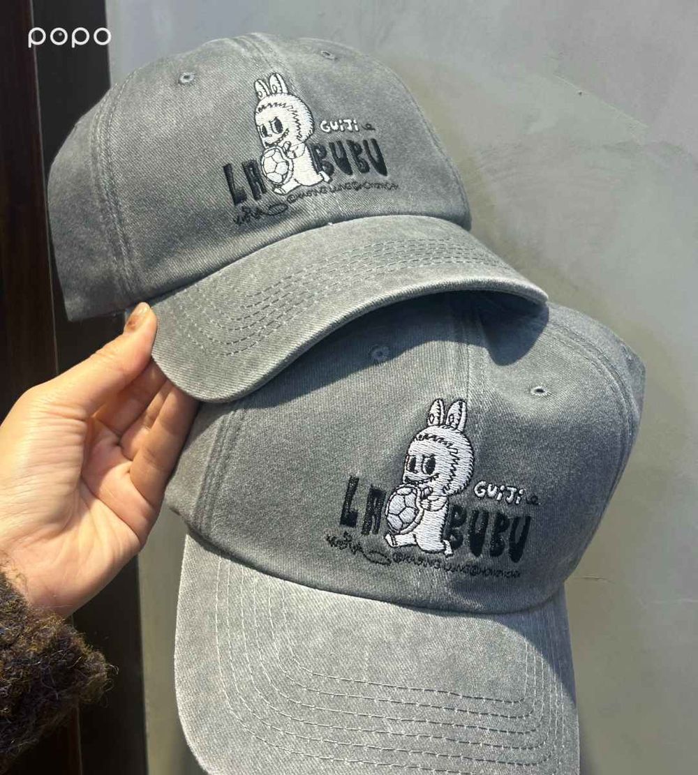 龜記跟泡泡瑪特LABUBU聯名了！抱龜殼LABUBU外帶杯、貼紙萌翻必收藏，還有限定公仔要買！-5