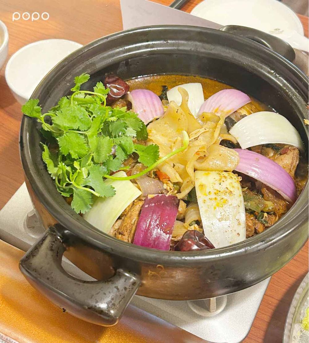 2026台北必吃港式火鍋推薦！「如嫦卜卜蜆．港式雞煲」超鮮甜蒜頭蛤蜊鍋、鹹蛋黃蘿蔔糕必點一次看！-13