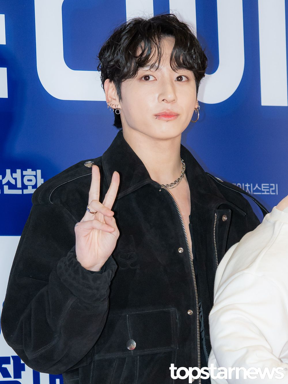 韓網公認6位受到全世代喜愛的KPOP男偶像！俊昊國民級魅力爆棚，勝寛、秀彬從粉絲到路人都喜歡！-3