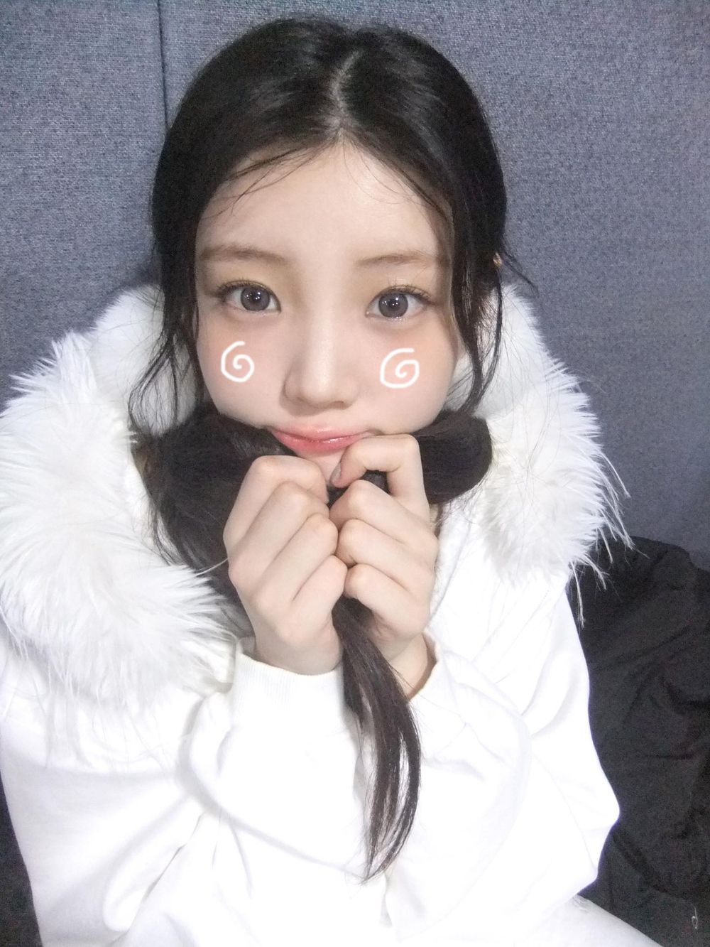 rom&nd官宣ILLIT沅禧為全新代言人！首度解鎖美妝資源，「Wonhee Pick」裸色唇蜜將上市、開賣時間一次看！-10