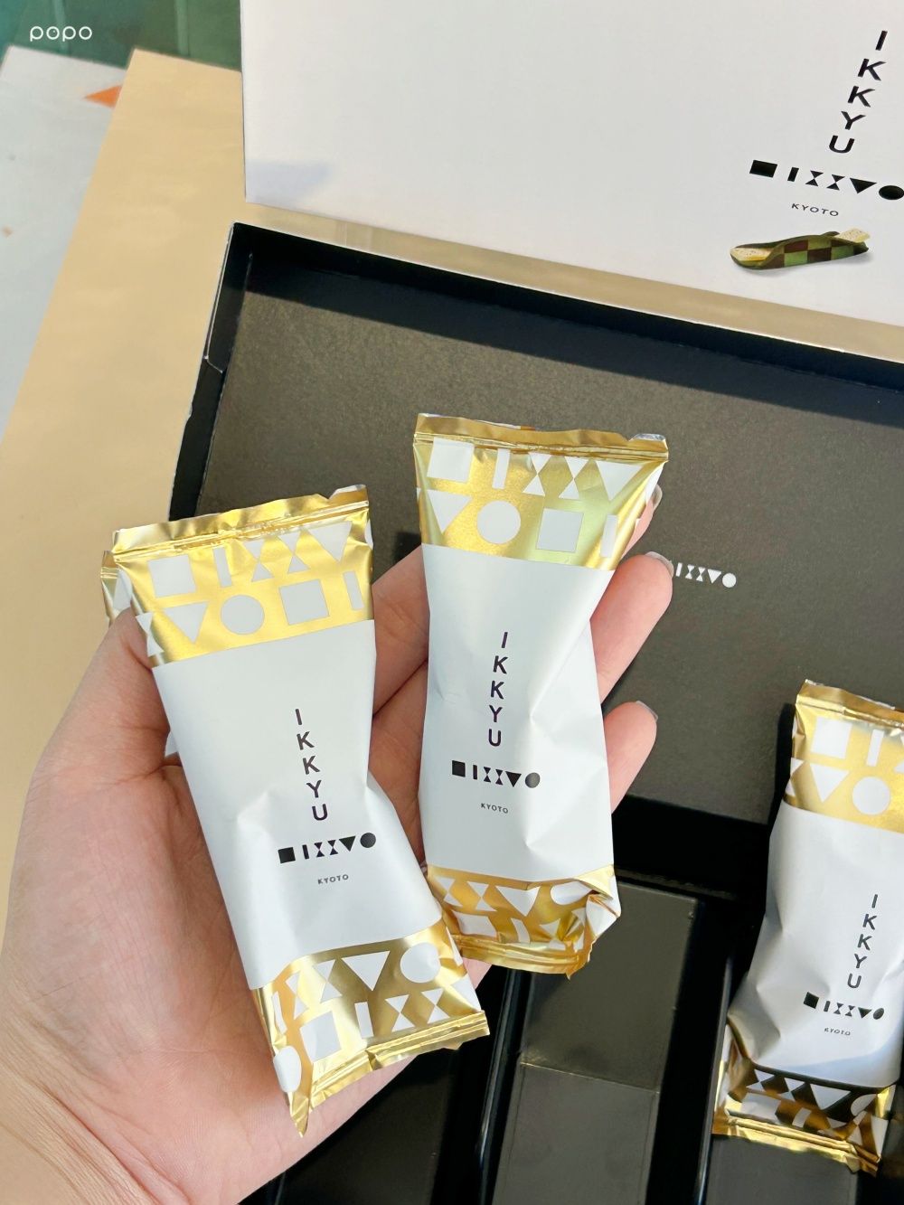 官方推薦日本4大城市必買伴手禮！京都抹茶白巧克力餅、福岡「AMANBERRY」甘王草莓薄餅全都想吃！-6