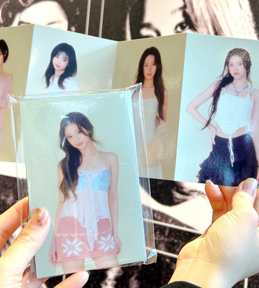 BABYMONSTER PSYCHO快閃店在統一時代！「絨毛吊飾+小卡組、黑白明信片」必買周邊價格一次看！-9