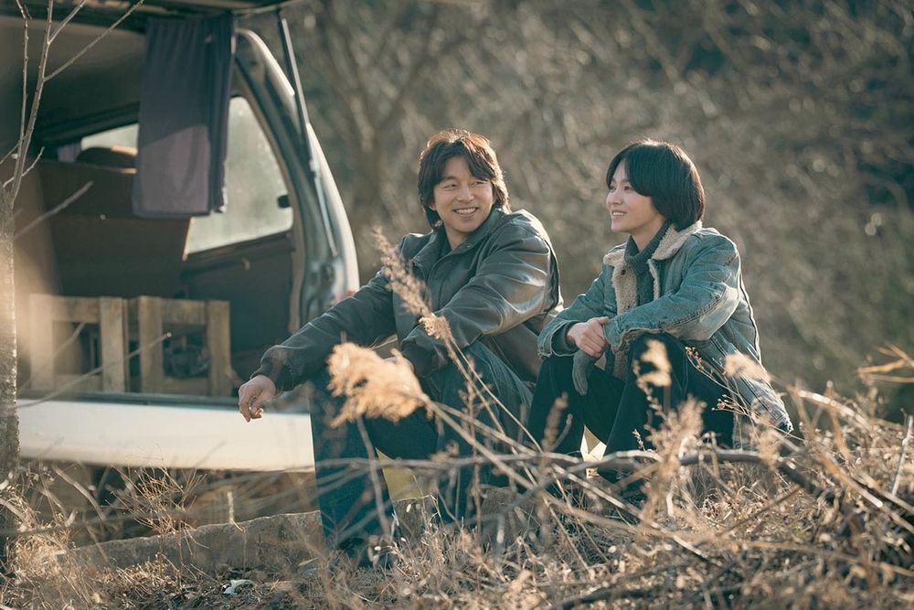 2026話題度最高的夢幻韓劇CP公開！金宣虎＆高允貞劇外狂放閃，IU、邊佑錫最萌身高差太好嗑！-13