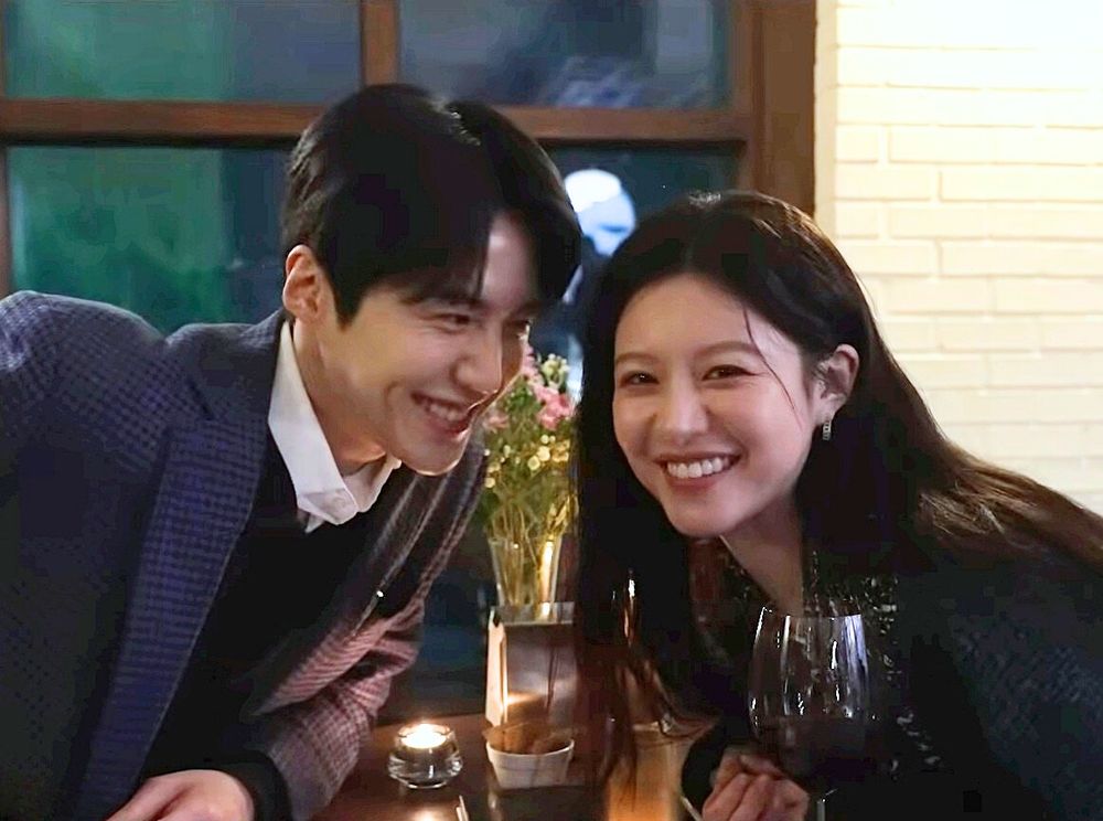 2026話題度最高的夢幻韓劇CP公開！金宣虎＆高允貞劇外狂放閃，IU、邊佑錫最萌身高差太好嗑！-2