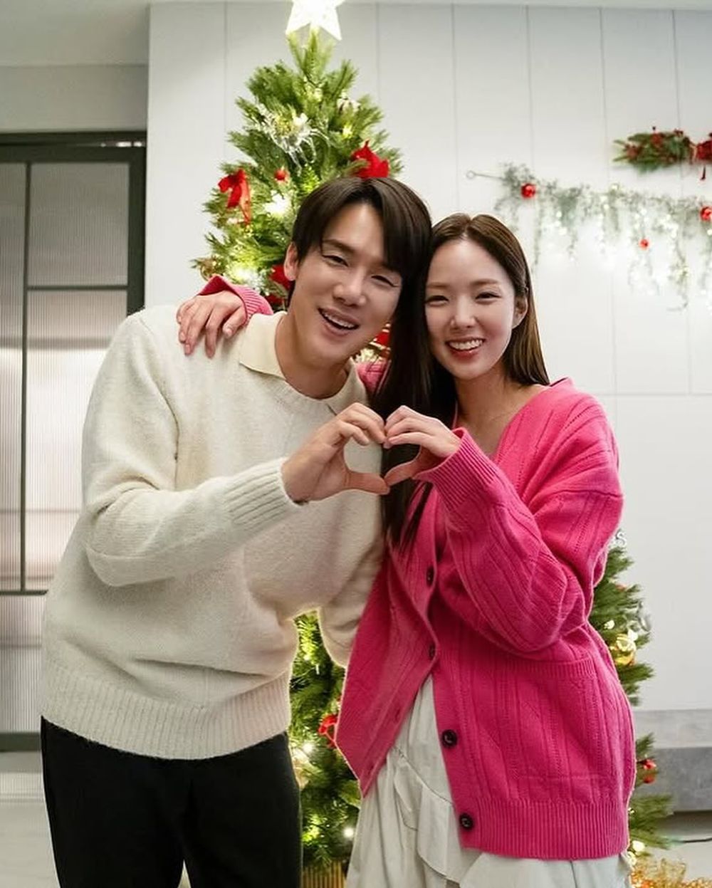 2026韓網回顧歷代最佳韓劇CP情侶！金宣虎＆高允貞互動像極玄彬孫藝真，李俊昊＆潤娥戀愛緋聞不斷！-6