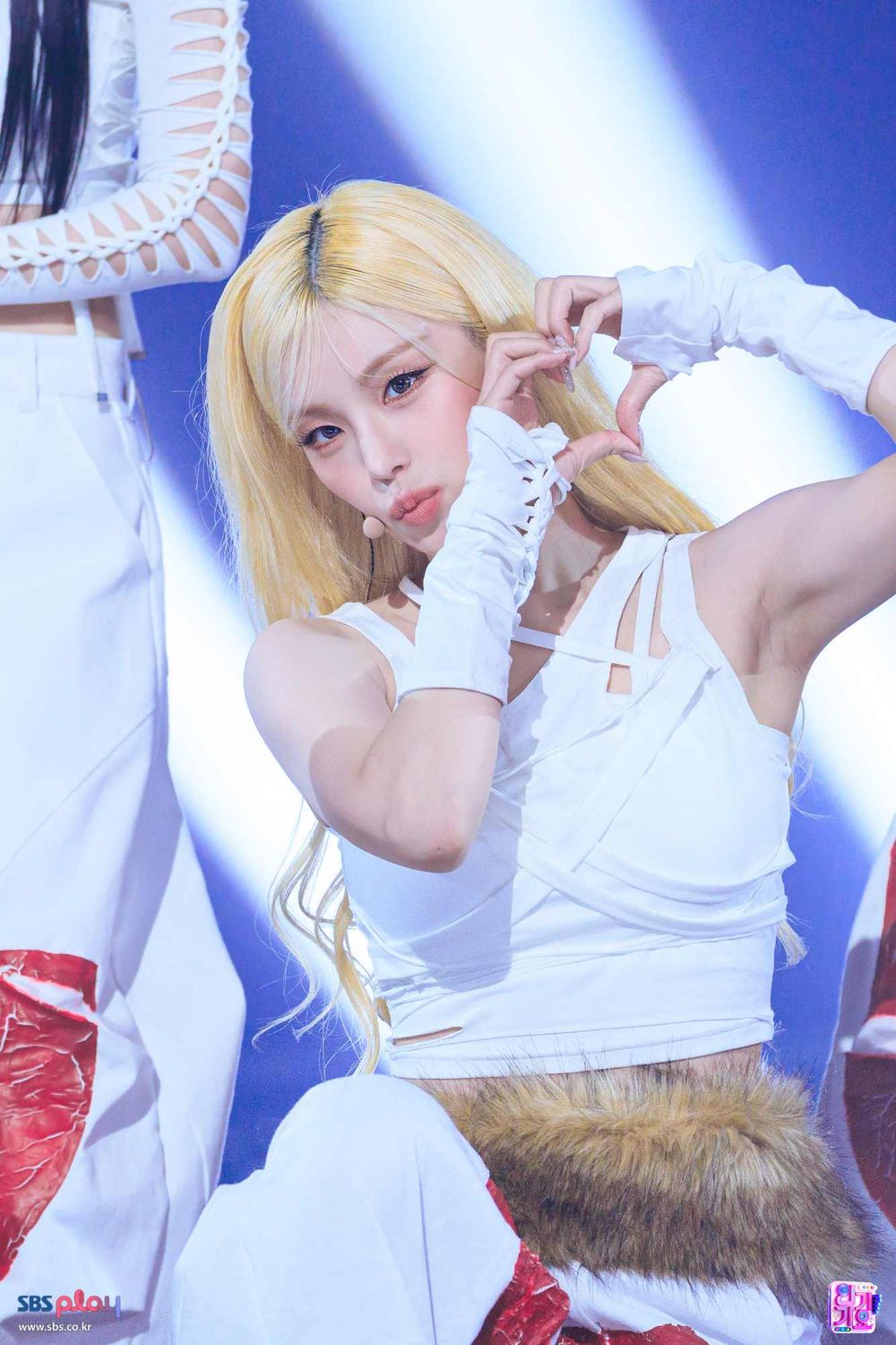 盤點韓網票選「舞蹈機器」KPOP女偶像！禮志實力全能，Lisa、Momo都是天花板級別！-9