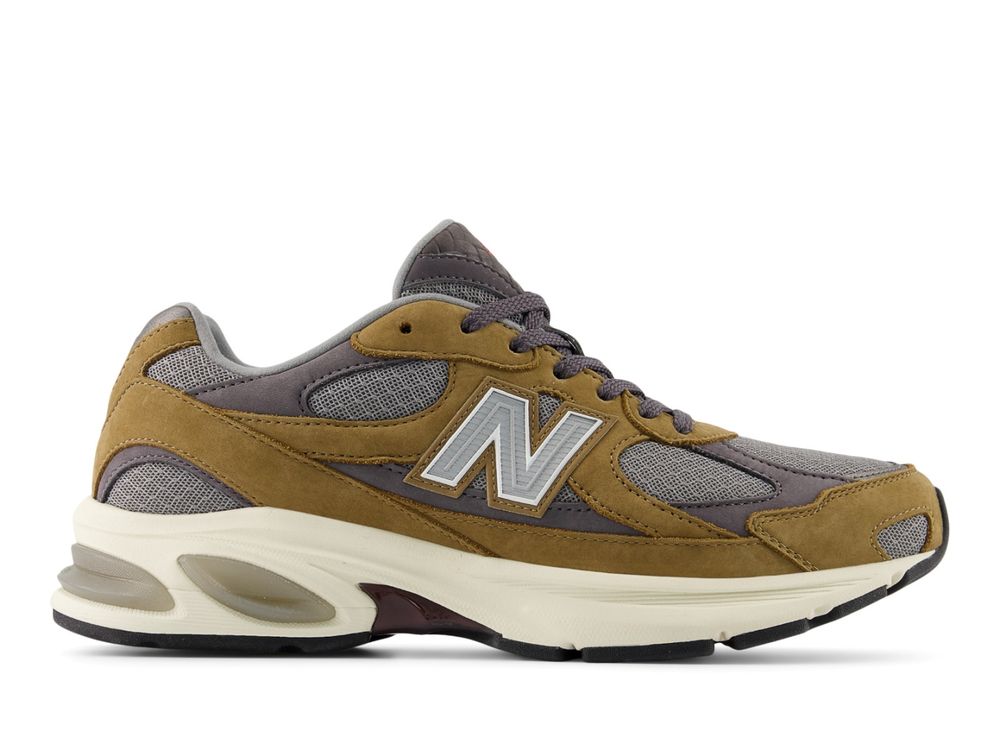 快去打卡拍照！《NB好事轉運站》空降信義區！啦啦隊女神李多慧狂推最新204L美腿球鞋！-8