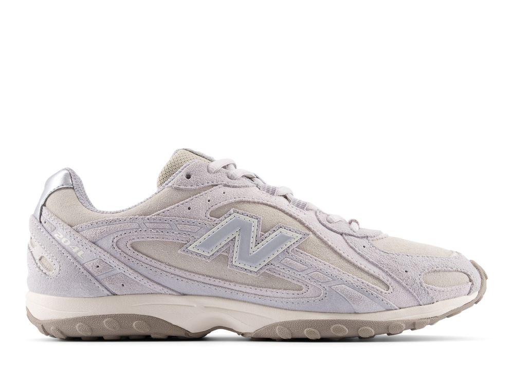 快去打卡拍照！《NB好事轉運站》空降信義區！啦啦隊女神李多慧狂推最新204L美腿球鞋！-9