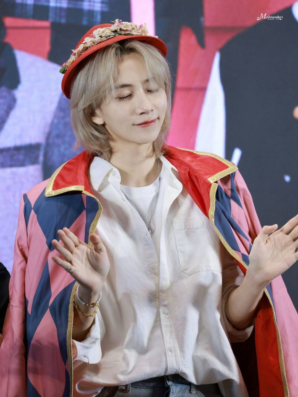 盤點韓網公認最像霍爾的KPOP男偶像！Felix精靈美＋王子感，淨漢、杋圭根本人間霍爾！-2