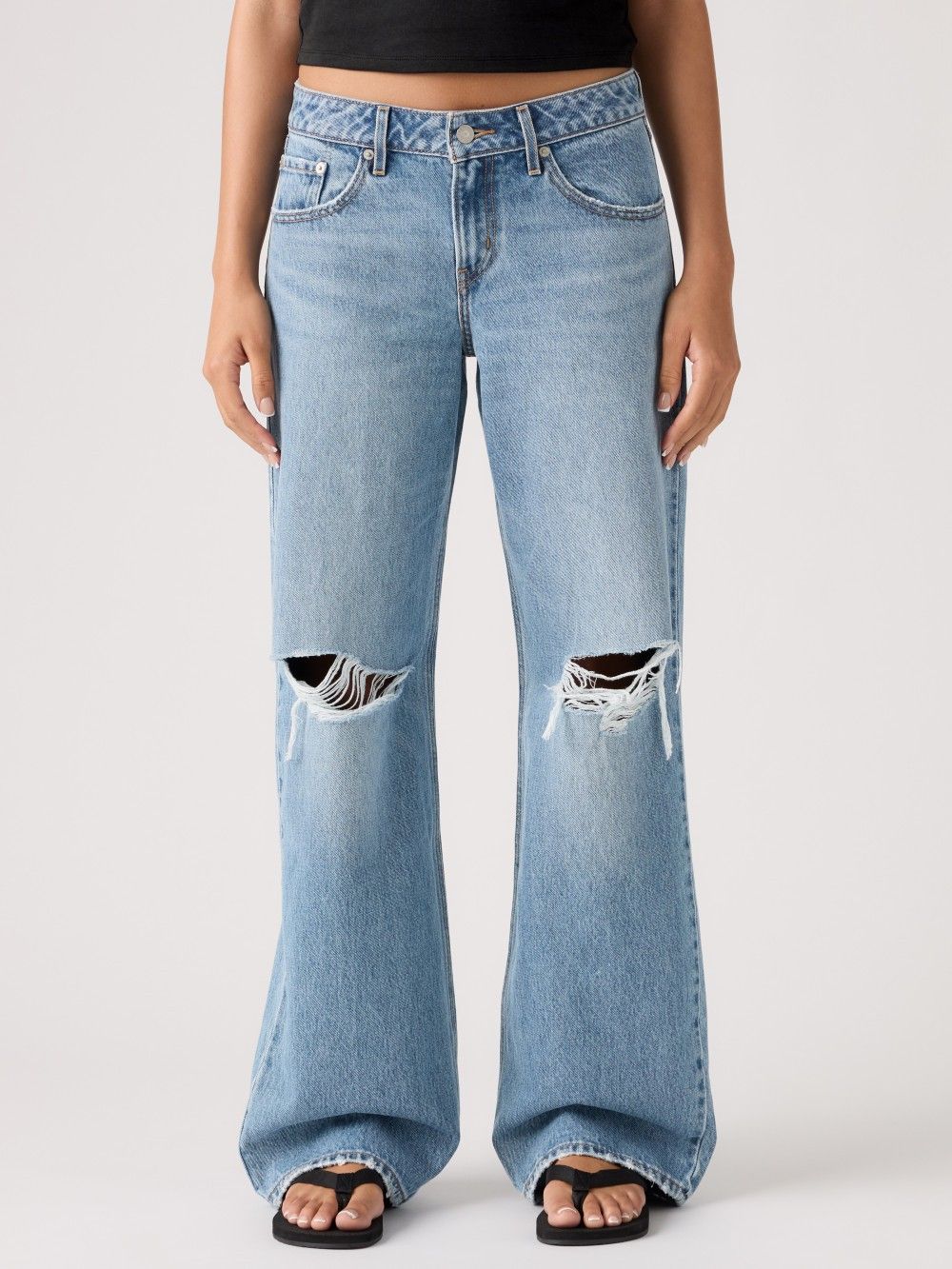 Levi’s新牛仔褲真的太神！4款一生推「好身材長腿神褲」實測、韓星示範藏肉穿法一次看！-10