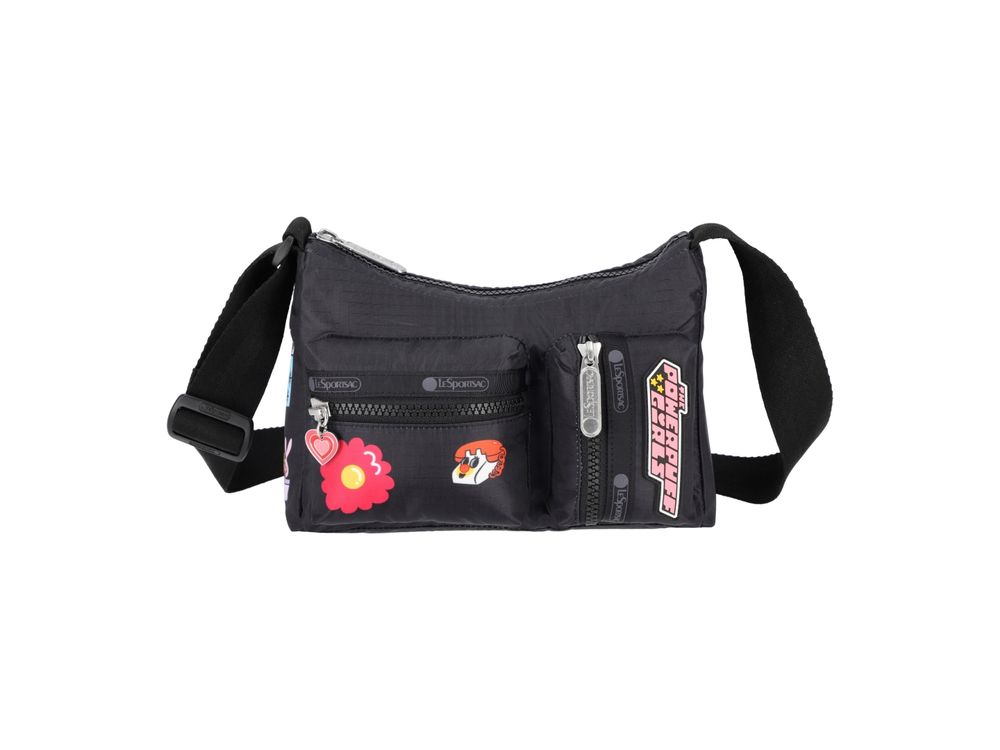 LeSportsac《飛天小女警》聯名也太可愛！花花、泡泡、毛毛收納包絕對要收！-9