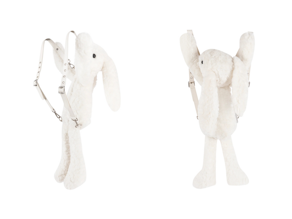 全網都在問！TXT然竣大巨蛋巡演同款「兔子後背包」找到了！秀彬也背過、MOA們快放進購物車！-5