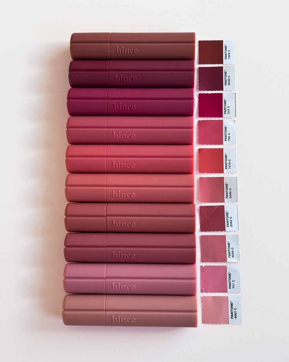 睽違三年再推爆款唇彩！hince「柔霧濾鏡唇釉」開賣即紅遍日韓，新型態透明薄霧質地，打造不顯唇紋原生感豐唇！-6