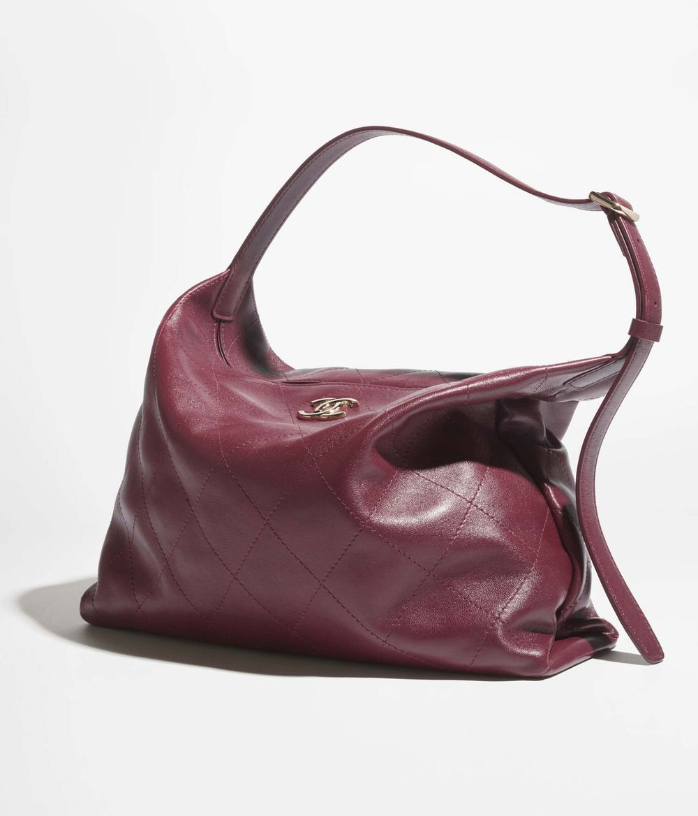 香奈兒2026春夏包包價格公開！Jennie同款長背帶方包、還有這咖「托特包」一出香迷都在問！-9