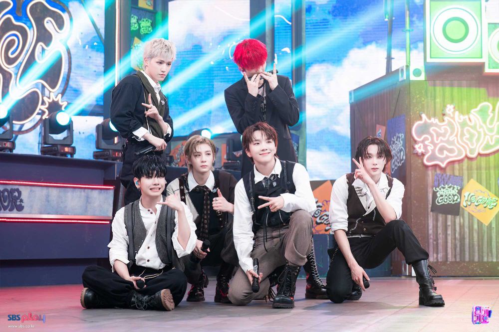 韓網公認7組「LIVE匠人」KPOP男團！BTS「世界彈」氣場全開，Stray Kids現場舞台燃炸！-9