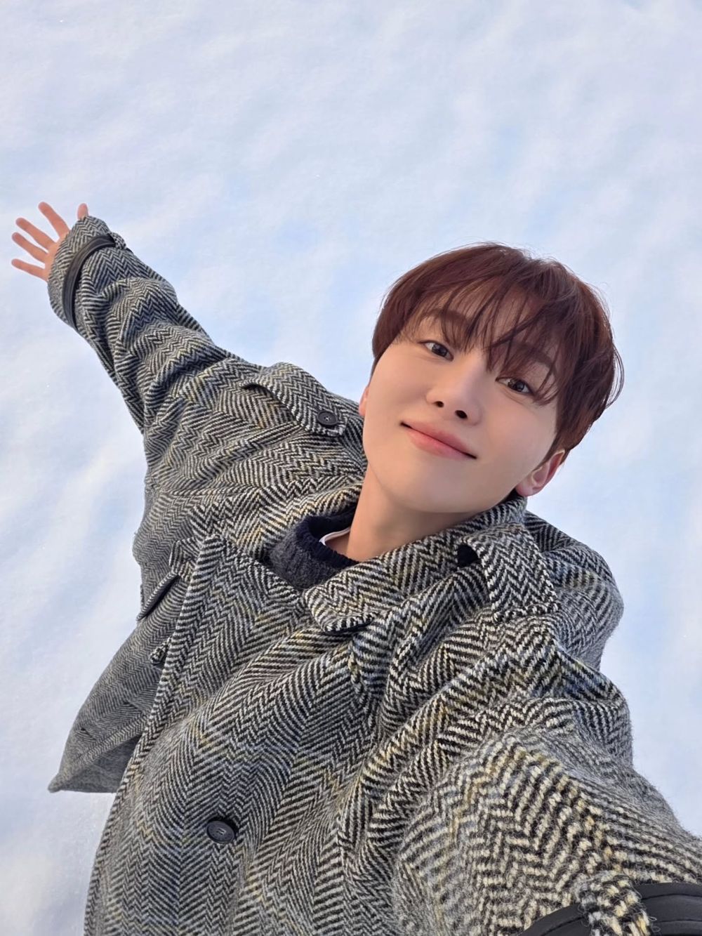 韓網熱議6位「圓臉相」KPOP偶像！勝寛親切感直接拉滿，Rei、沅禧幼態感太可愛！-9