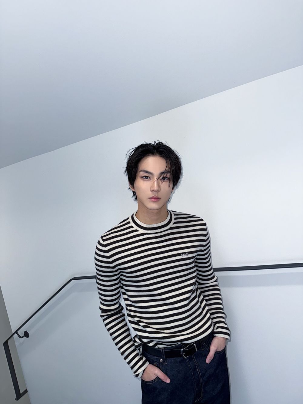 韓網熱議6位「圓臉相」KPOP偶像！勝寛親切感直接拉滿，Rei、沅禧幼態感太可愛！-12