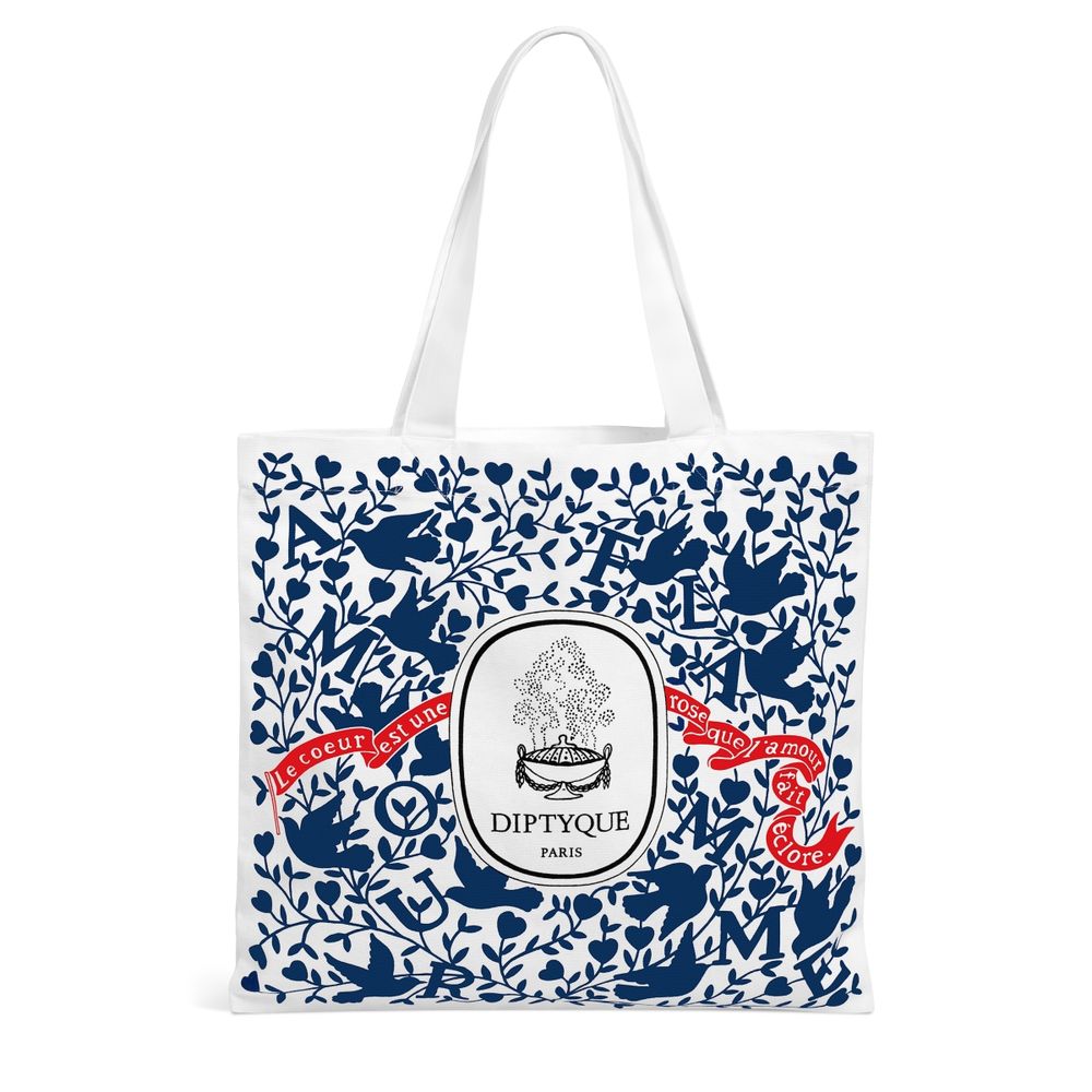 2026情人節送禮首選！Diptyque攜手陶藝師打造限量玫瑰香氛蠟燭、精品陶瓷托盤，紅藍交織色彩演繹法式浪漫！-2