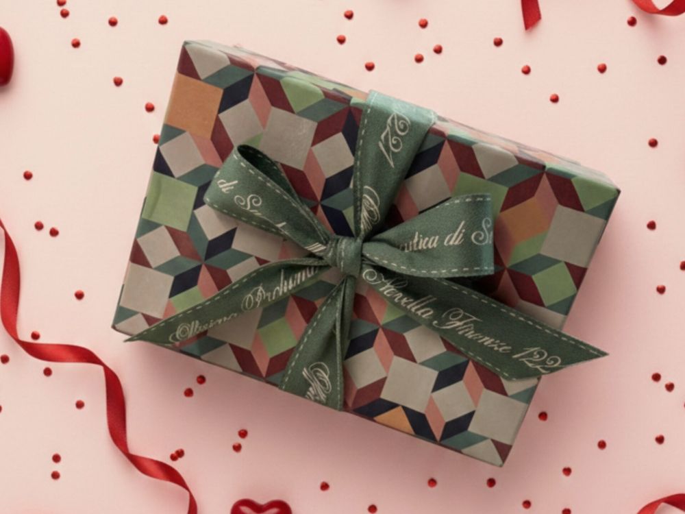 珉奎、Rosé都有同款香水！Santa Maria Novella今年最夢幻「情人節限定禮盒」登場，新粉絲還送專屬小禮！-2