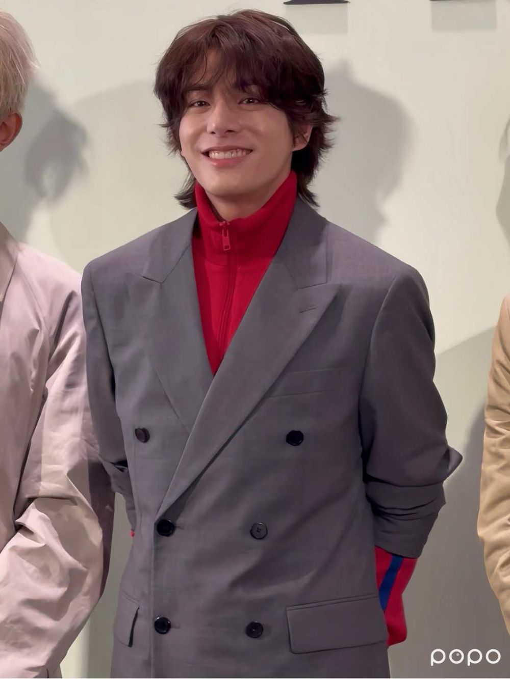 ENGENE今天好幸福！ENHYPEN降臨PRADA微風南山開幕活動！男神們邊走邊飯撒、太寵粉了！-5