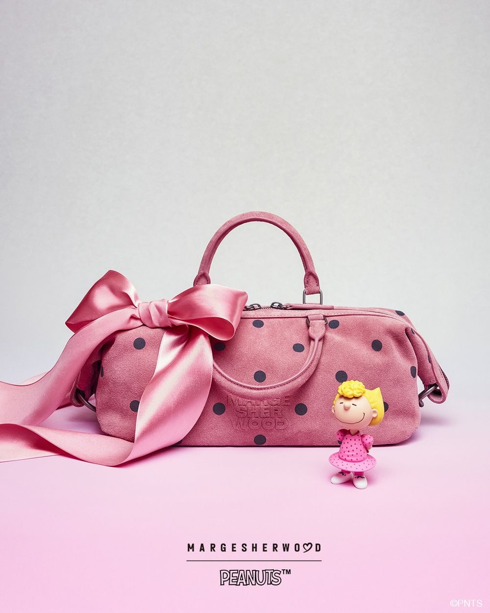 粉紅史努比包包也太夢幻！韓國爆紅品牌Marge Sherwood聯名PEANUTS、包包都超好看！-7