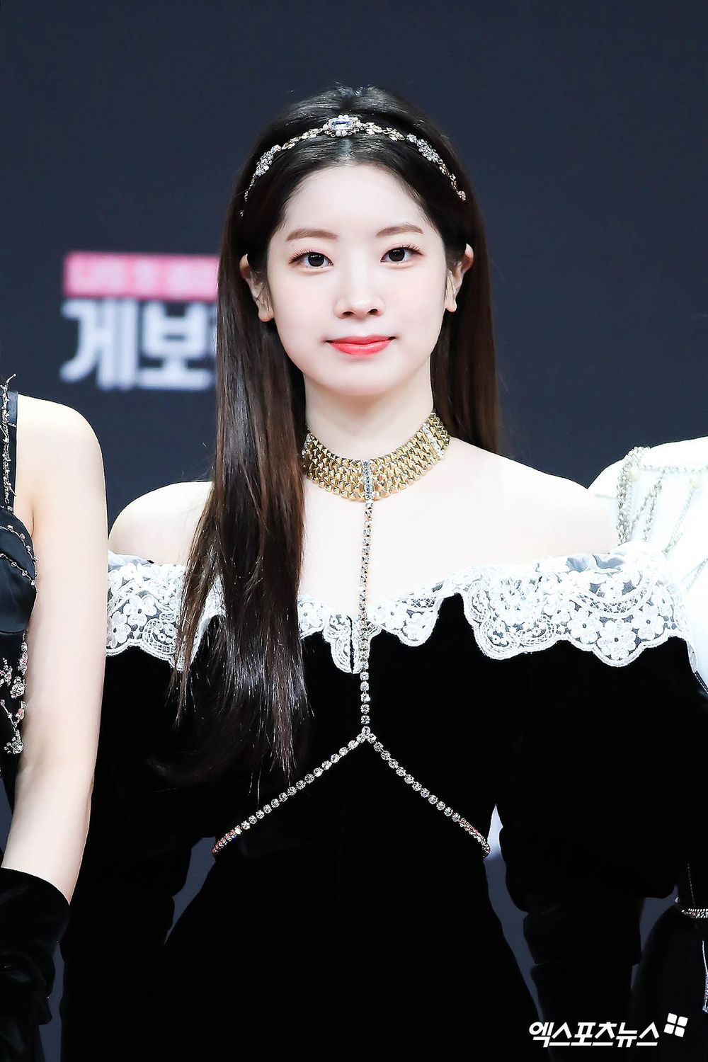 韓網公認6位皮膚超白的KPOP女偶像！舒華白到要用特調粉底，多賢、Karina根本自帶打光板！-7