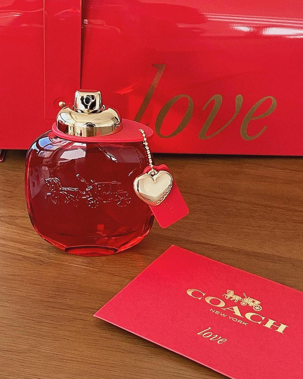 日本社群熱議「草莓香氛」推薦！MOTON草莓髮香噴霧、CANMAKE大人系草莓香水，LE SSERAFIM恩採同款賣翻！-8