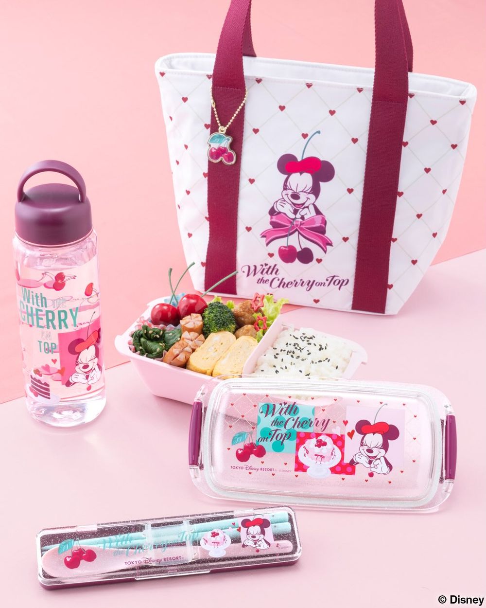 2026東京迪士尼最新必買周邊小物！超可愛「櫻桃米奇米妮鑰匙圈、櫻桃蝴蝶結米妮髮箍」全都想要！-10