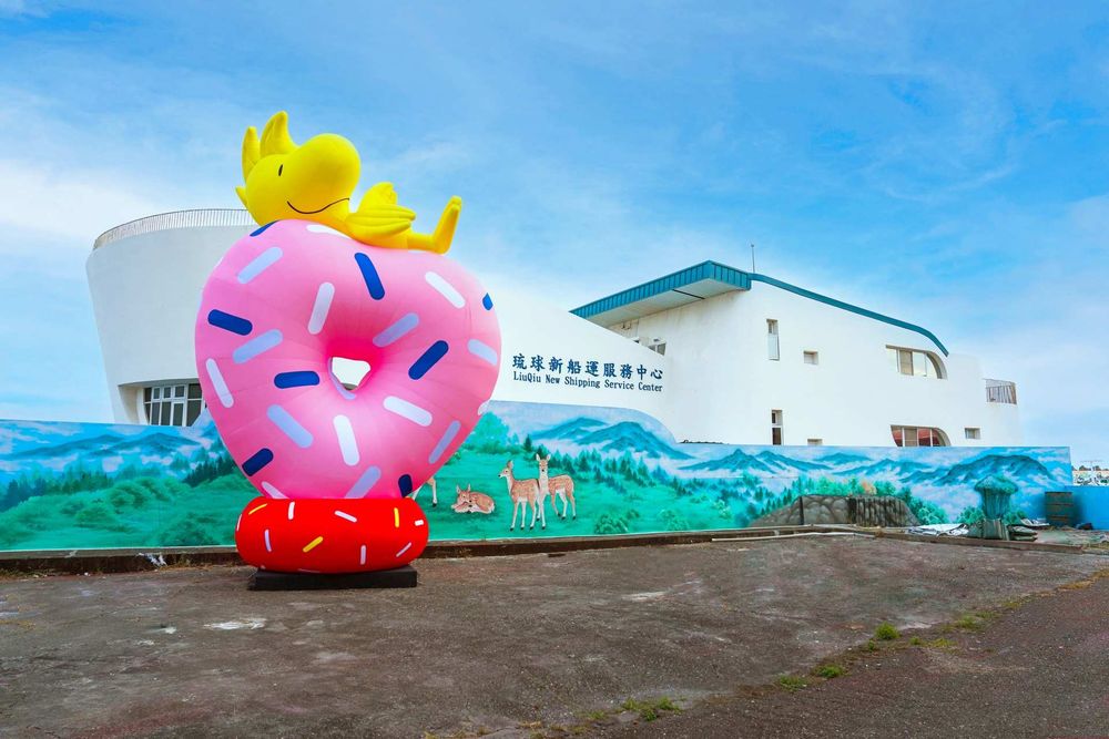 2026情人節限定打卡點！超巨大「史努比焦糖巧克力甜甜圈、露西波堤圈」主題燈飾限時30天登場！-5