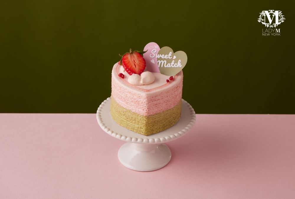 2026情人節甜點推薦！Ladurée邱比特馬卡龍禮盒可愛翻、LADY M愛心草莓抹茶千層限時兩天開賣！-9