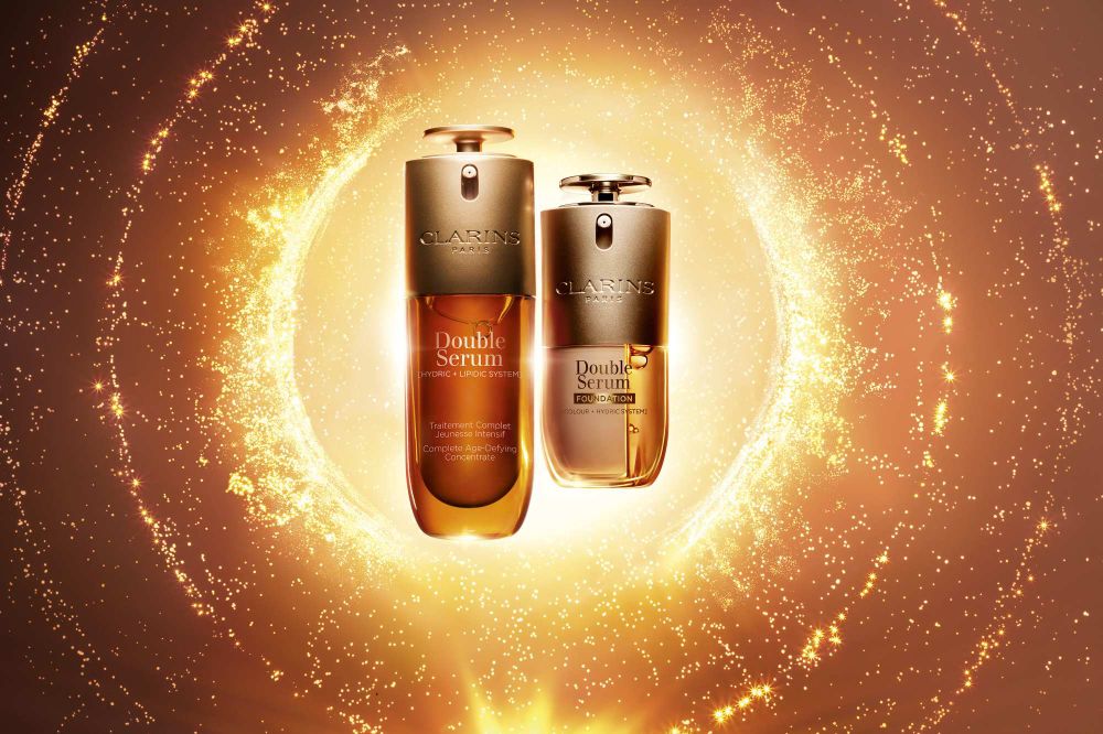 紅遍全球克蘭詩雙管粉底台灣開賣！經典雙萃入妝，精華＋光感粉底乳完美比例，打造真正能讓肌膚越來越細緻的養膚底妝！-18