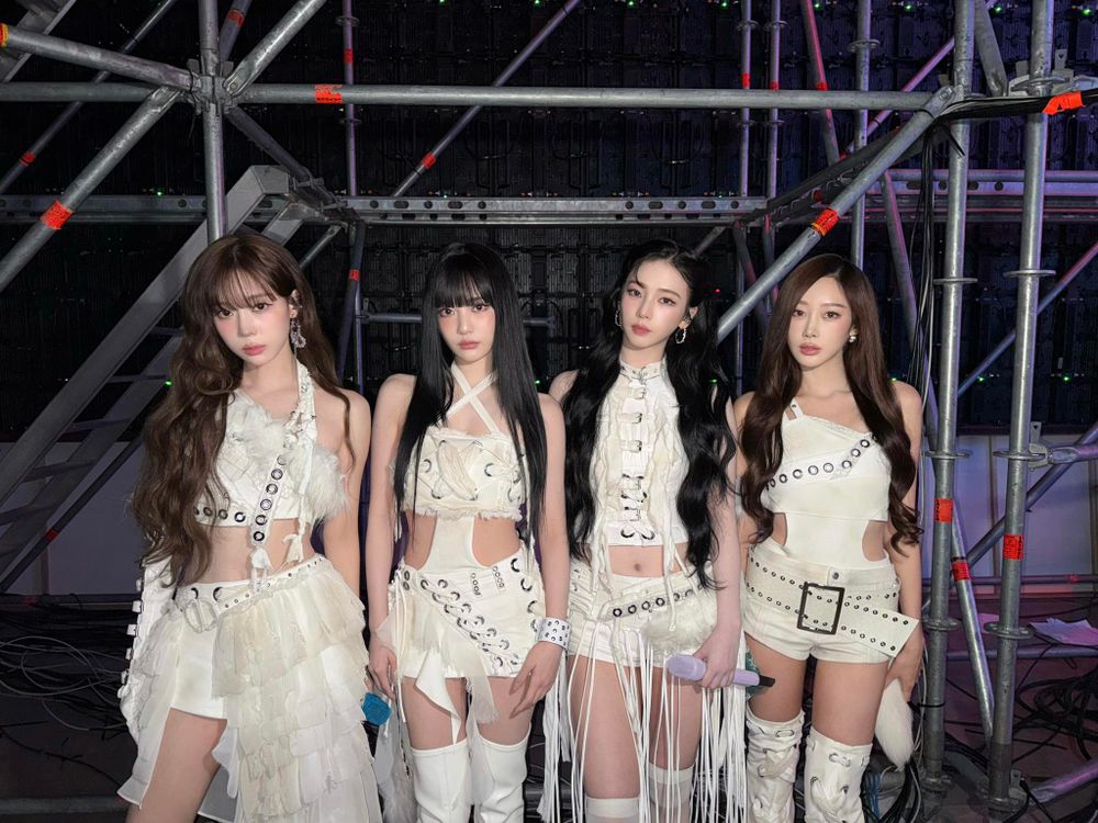 韓網熱議6組「臉蛋合」很高的韓團！ENHYPEN全員高冷臉，aespa都是AI臉蛋天花板！-6