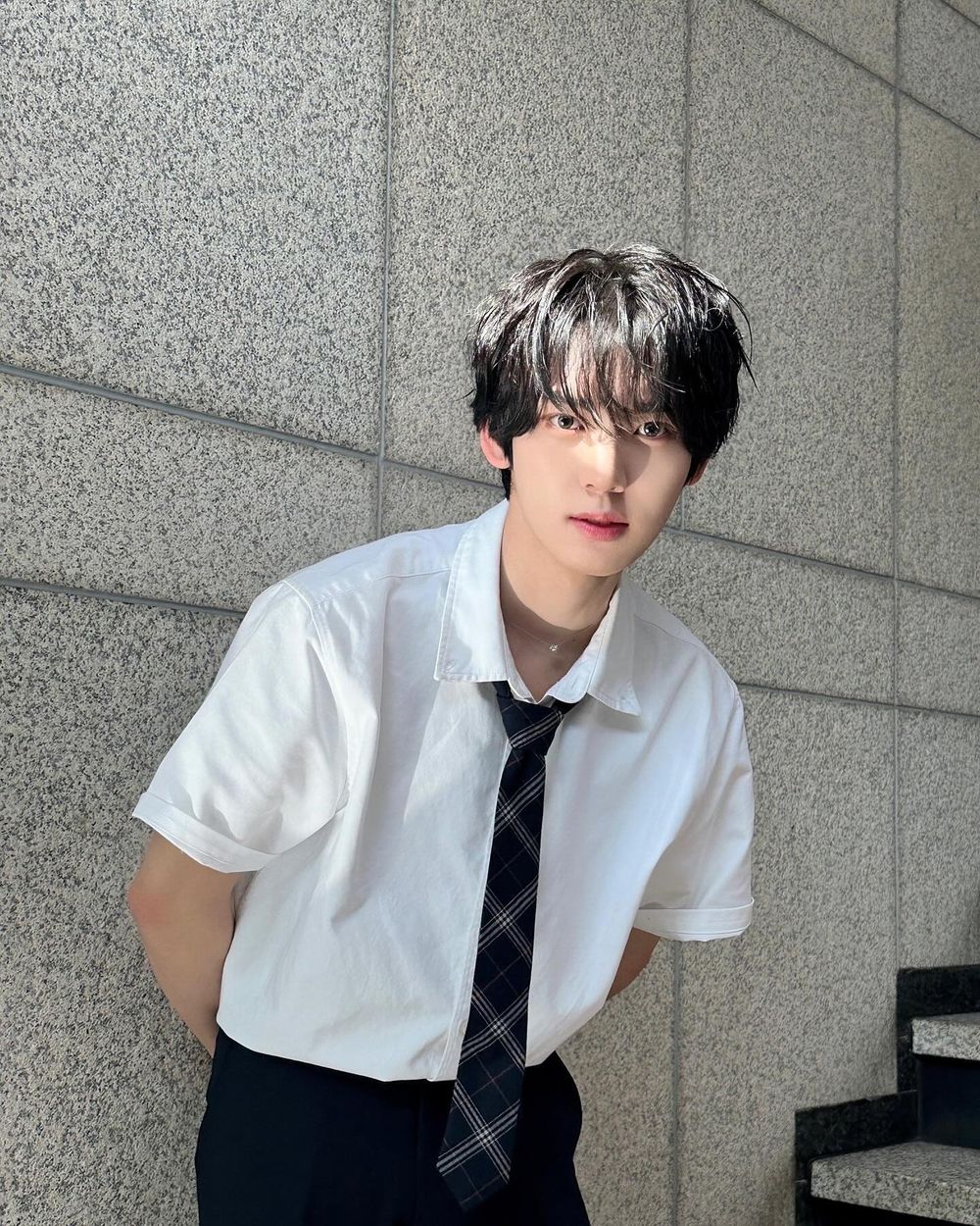 韓網票選最想一起上學的KPOP男偶像！明宰鉉風雲人物代表，韓維辰、元彬都是校園男神！-2