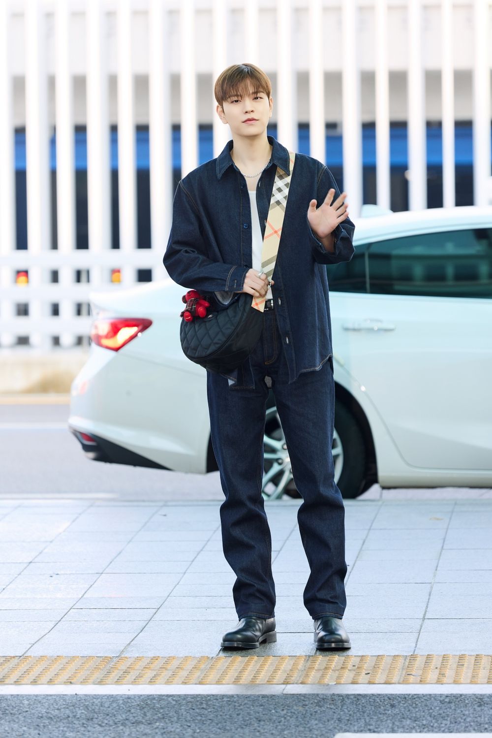 潤娥真的好適合BURBERRY！SKZ昇玟、泰星Bright、小S女兒也出發倫敦大秀了！-3