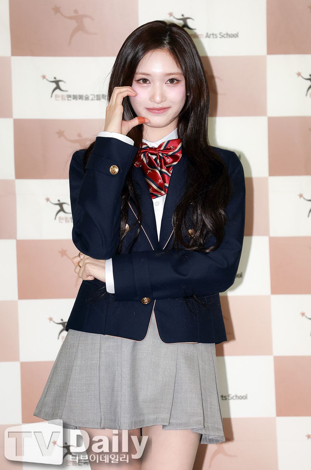 韓網票選6位最想一起上學的KPOP女偶像！沅禧親和力強，以安、李瑞人氣超高-3