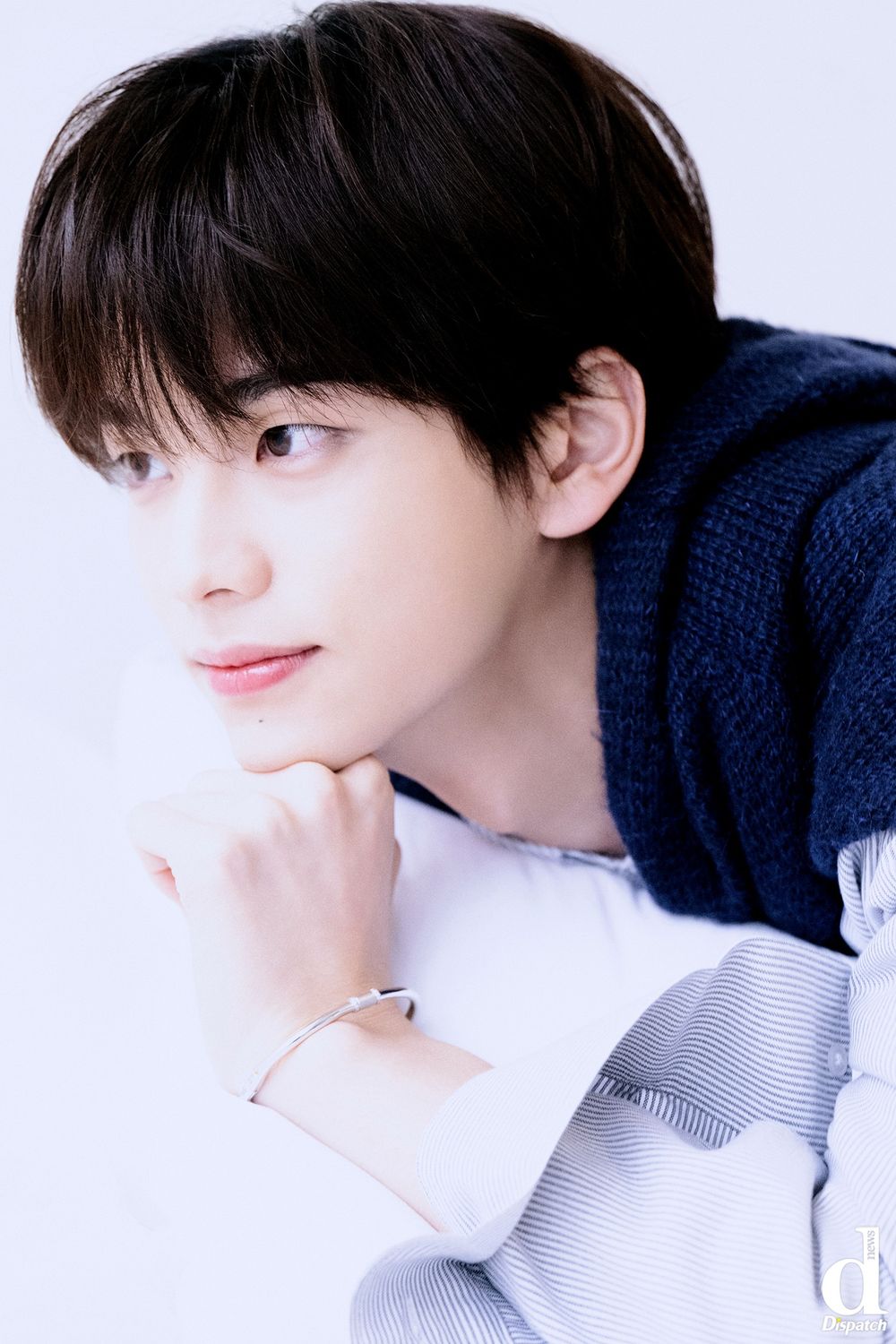 韓網公認7位「單眼皮男神」KPOP偶像！Hoshi倉鼠魅力席捲全球，V、Jin眼神超會放電-10