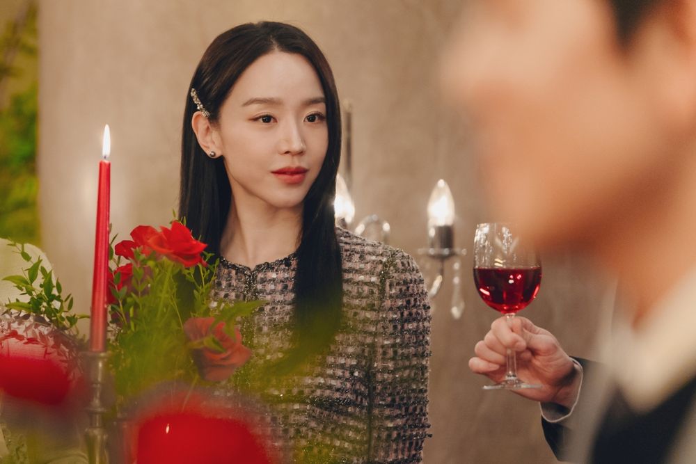 2026大黑馬神劇《莎拉的真偽人生》改編韓國真實案件！上流社會懸疑劇情、超富豪行頭也是大亮點！-7