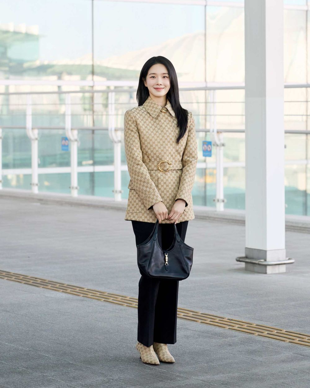 GUCCI家族出任務！SKZ李旻浩根本雕刻美男、韓媒都狂讚！aespa寧寧也被古馳搶走了？！-5