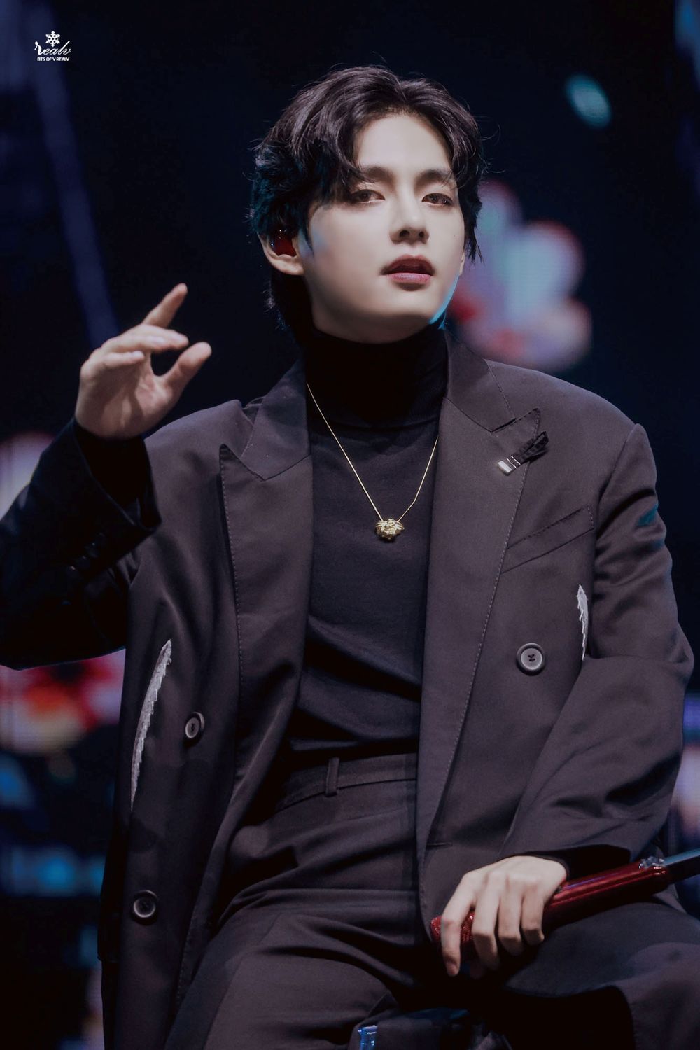 韓網票選7位最適合「非人類」概念的KPOP男偶像！Felix根本是精靈本體，成訓、鉉辰太像吸血鬼！-9