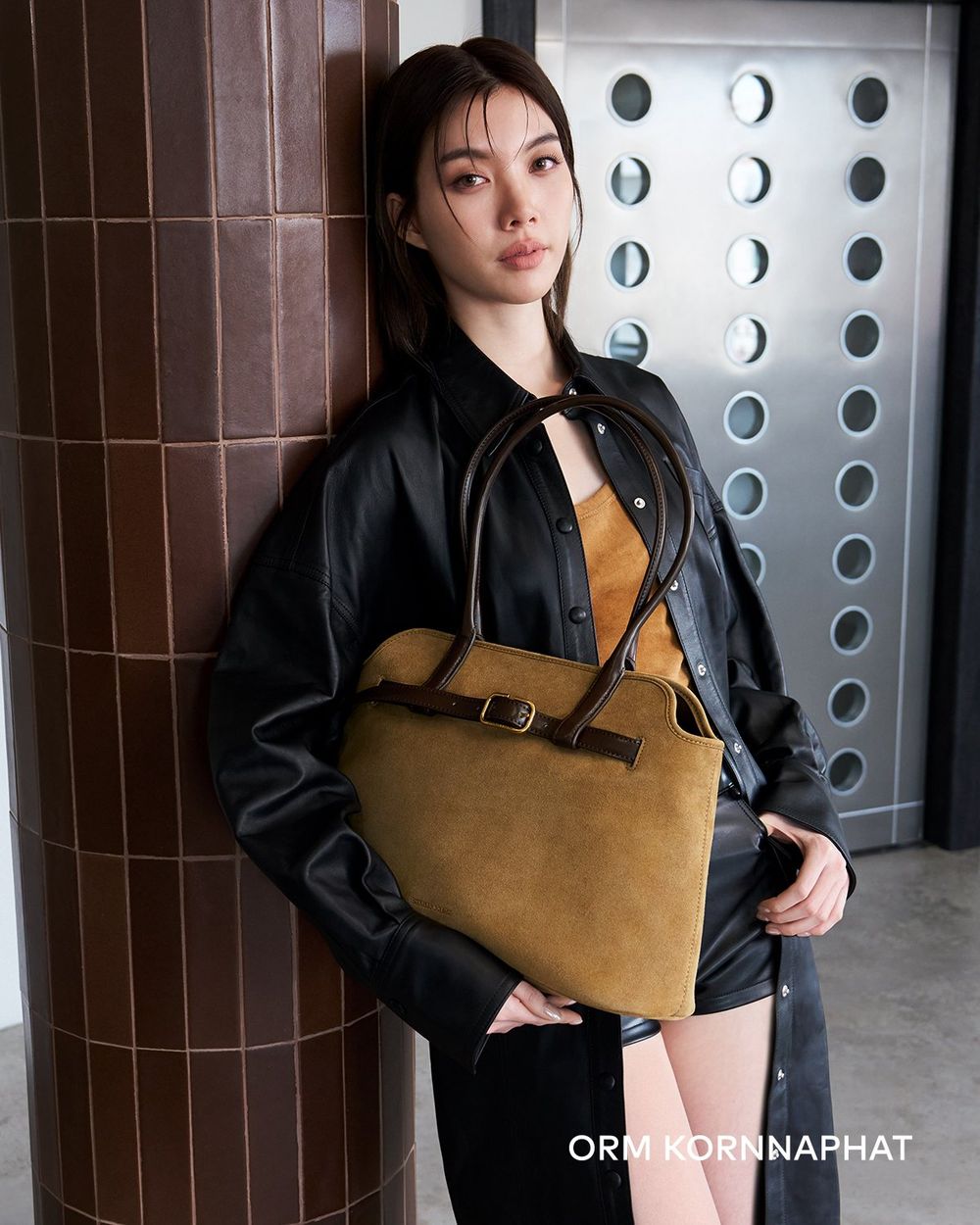 CHARLES & KEITH秋冬上新必買爆品Top8！超夯托特包悄悄補貨、兩穿長靴韓妞人腳一雙！-19