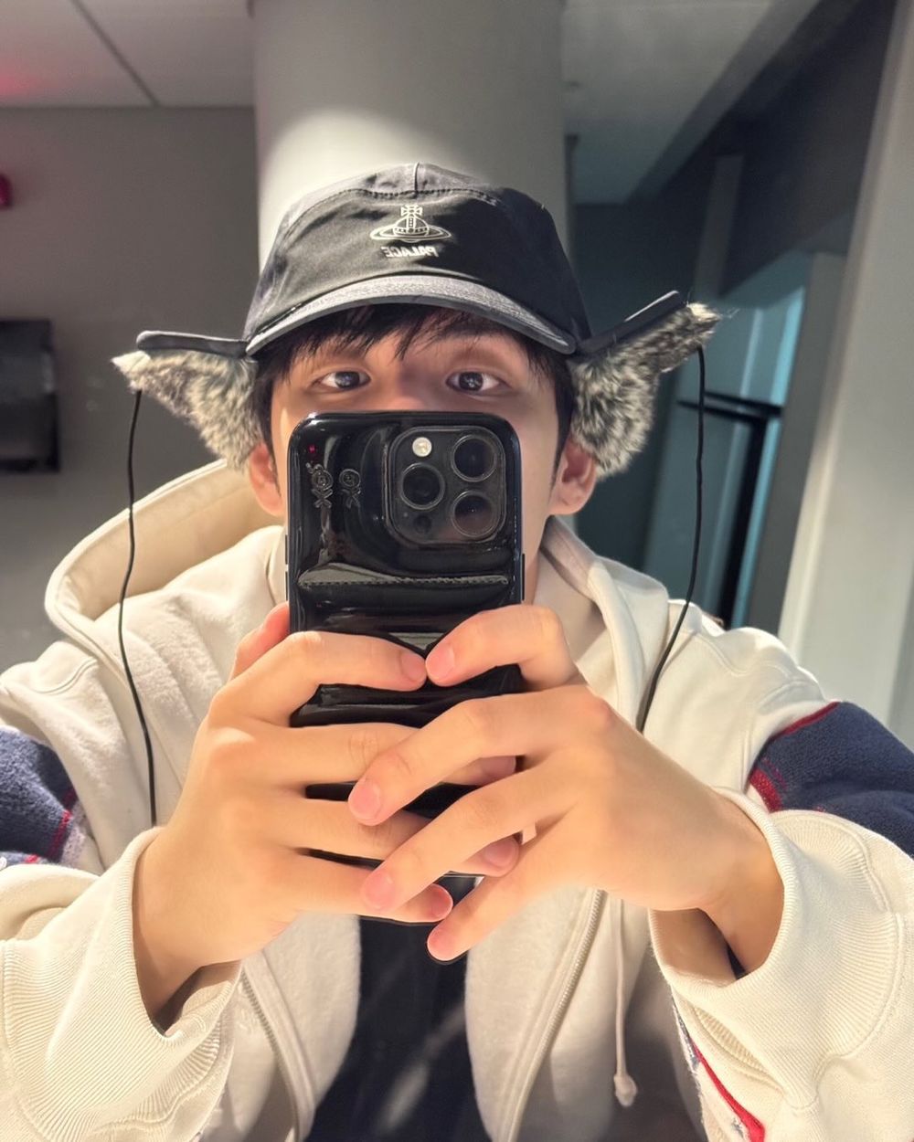 韓網公認6位超宅的「棉被精靈」KPOP男偶像！HAN全團最宅認證，元彬、元弼全上榜！-5