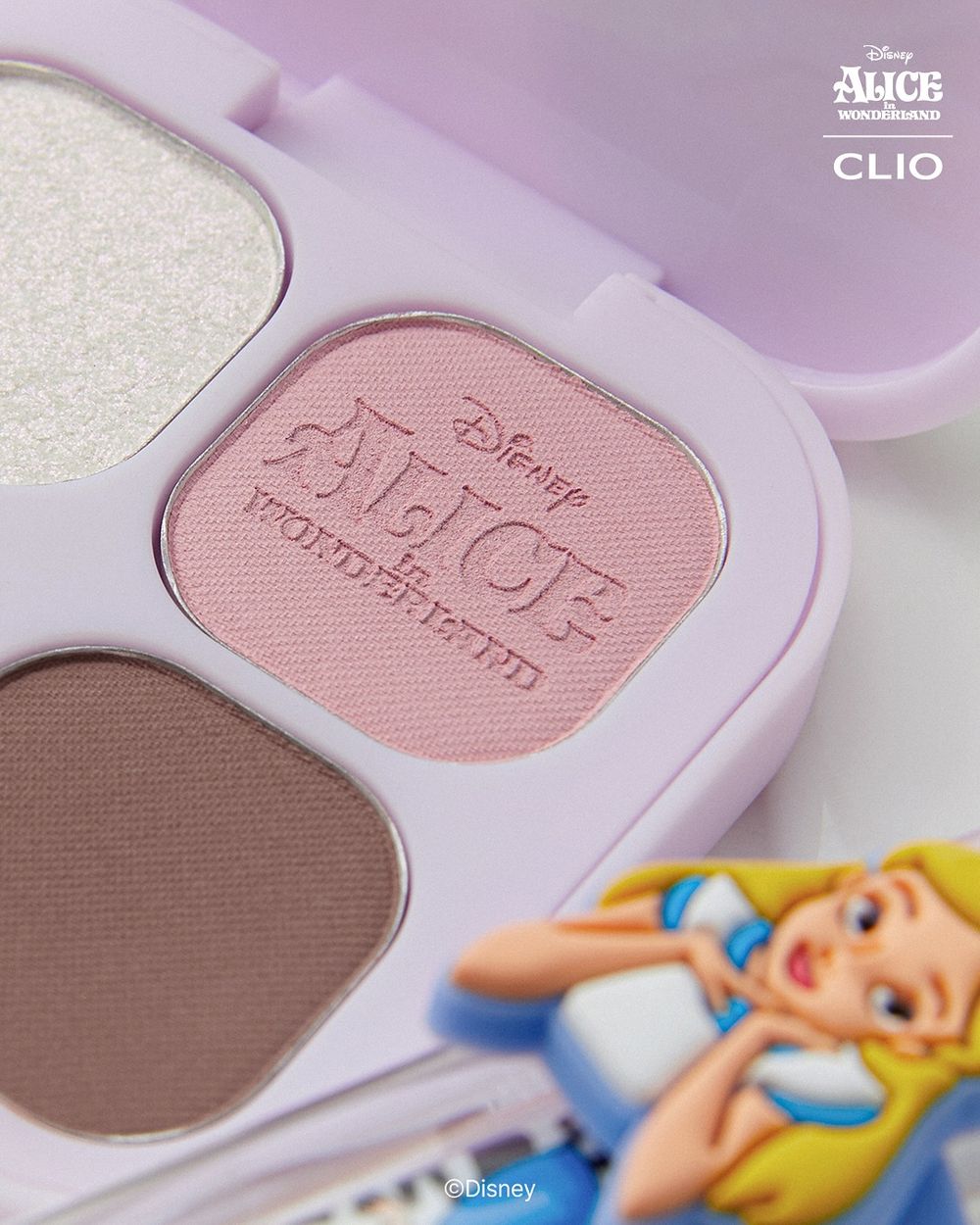 2025必收韓國聯名彩妝降臨！CLIO《愛麗絲夢遊仙境》最奇幻彩妝系列，牡蠣寶寶、ALICE化身仙氣眼影盤＋爆水唇膏！-9