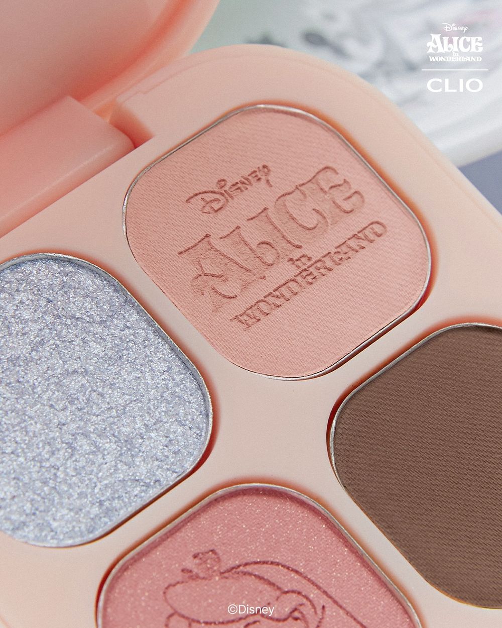 2025必收韓國聯名彩妝降臨！CLIO《愛麗絲夢遊仙境》最奇幻彩妝系列，牡蠣寶寶、ALICE化身仙氣眼影盤＋爆水唇膏！-8