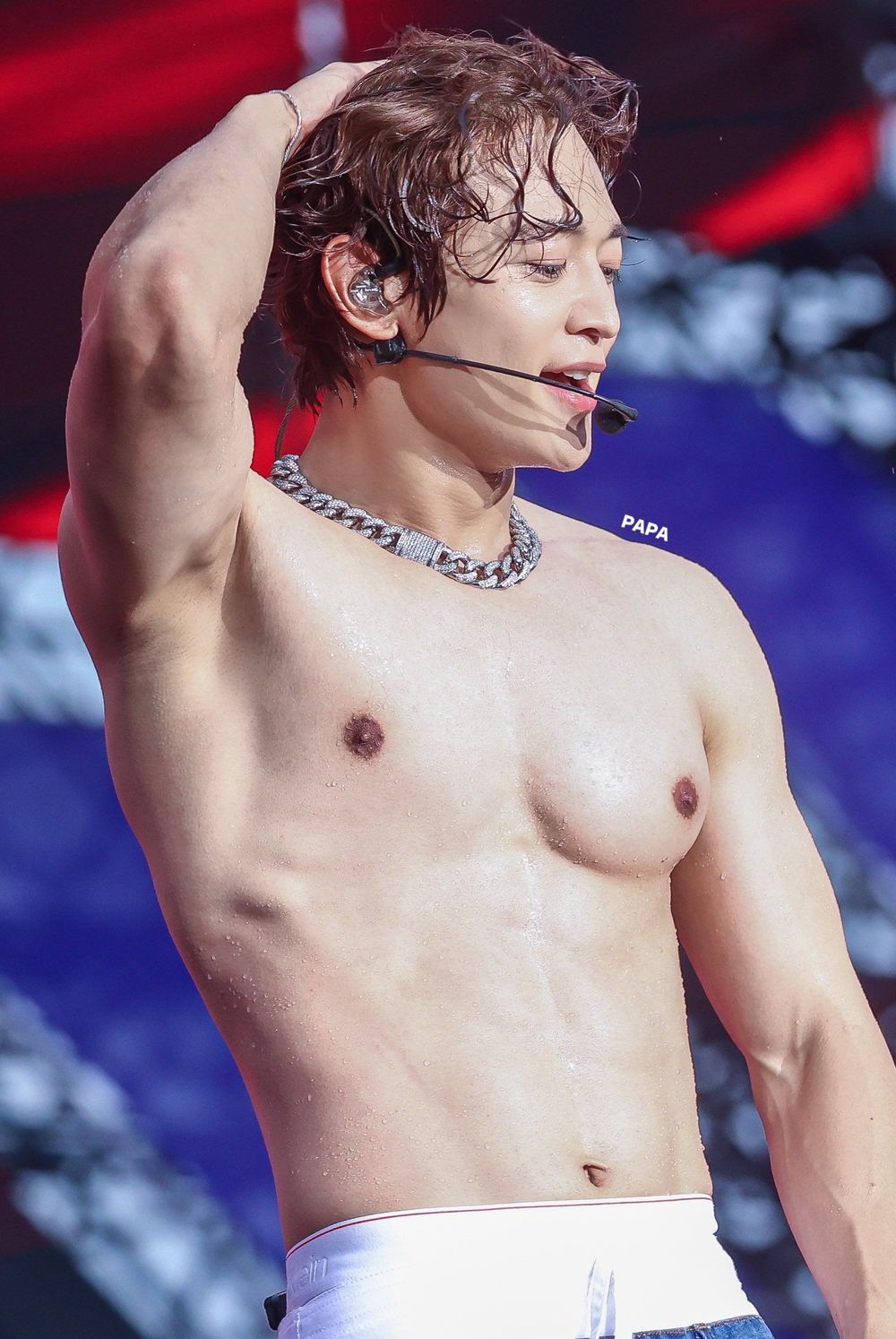 全網公認6位「健身魔人」KPOP男偶像！珉奎、柾國廣告大秀完美線條，彰彬肌肉線條引熱議！-6