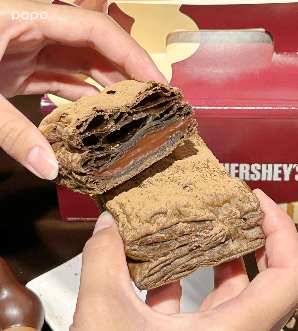 Mister Donut跟HERSHEY'S聯名了！超爆濃郁「開心果可可巧貝、生可可波堤」巧克力控必吃！-7