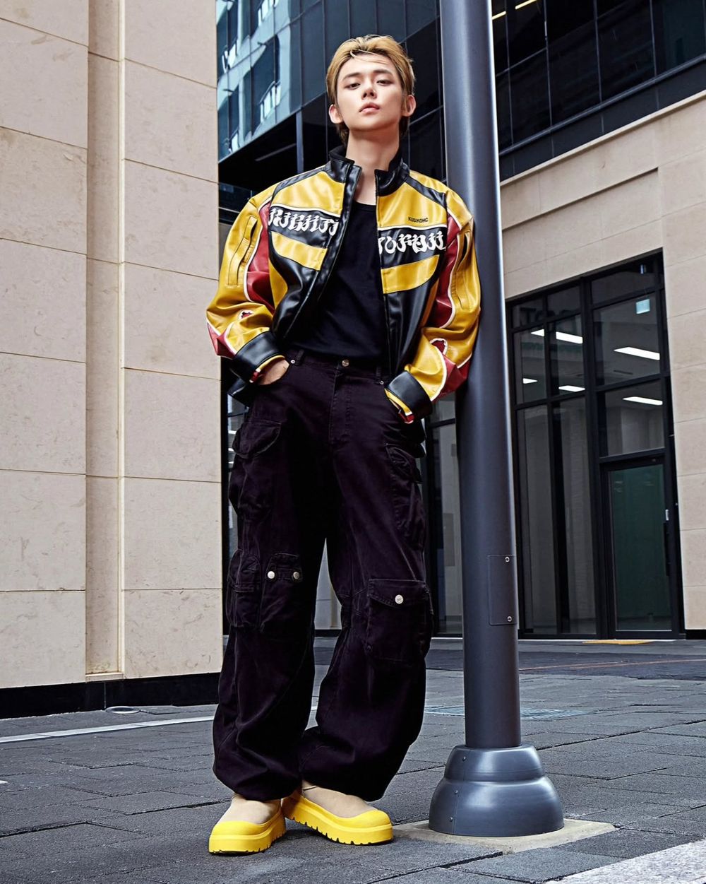 最會穿UGG的男人來了！TXT然竣代言照「腿長109公分」超狂比例看不膩！老公同款已經缺貨？！-3