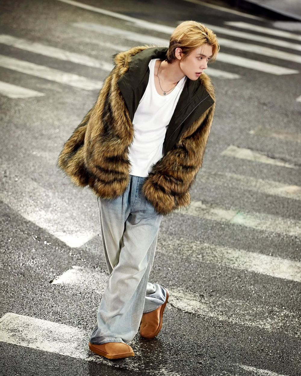 最會穿UGG的男人來了！TXT然竣代言照「腿長109公分」超狂比例看不膩！老公同款已經缺貨？！-2