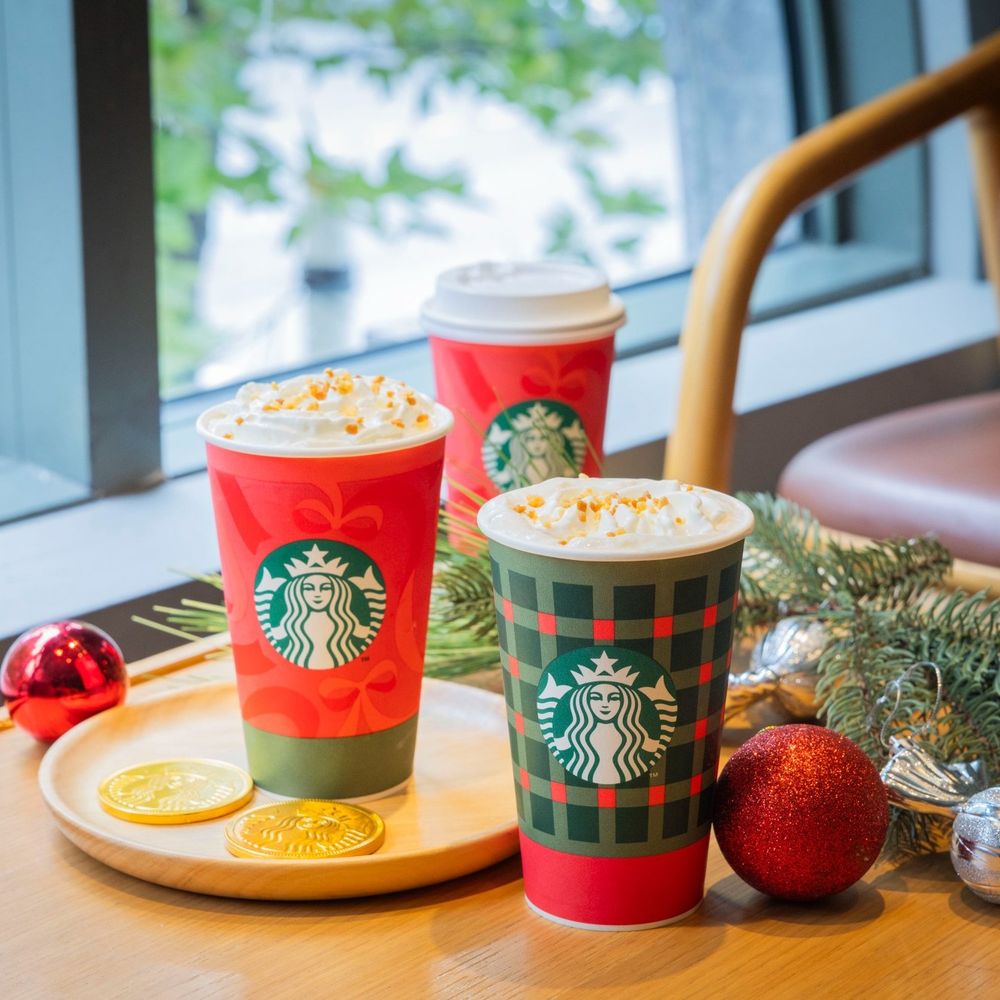 星巴克2025聖誕限定必買10大周邊推薦！萌翻「薑餅人小熊玩偶、蝴蝶結馬克杯」全都太想買！-12