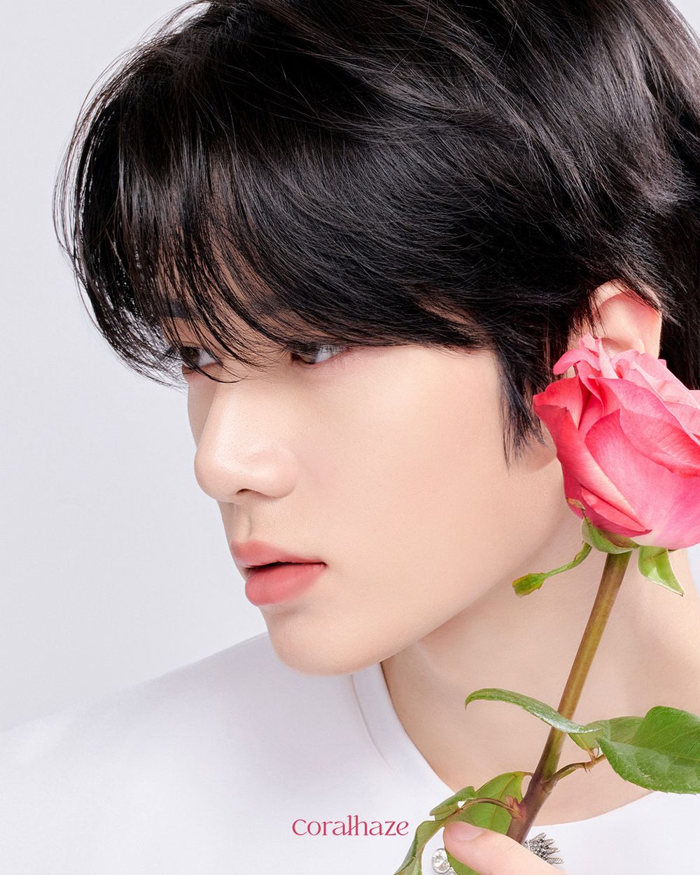 鎖頭唇釉出新招？！韓女瘋搶「熊熊唇釉吊飾」回歸，秋冬必擁有花瓣絲絨唇釉，TXT崔杋圭同款無花果奶茶色、太顯白！-3